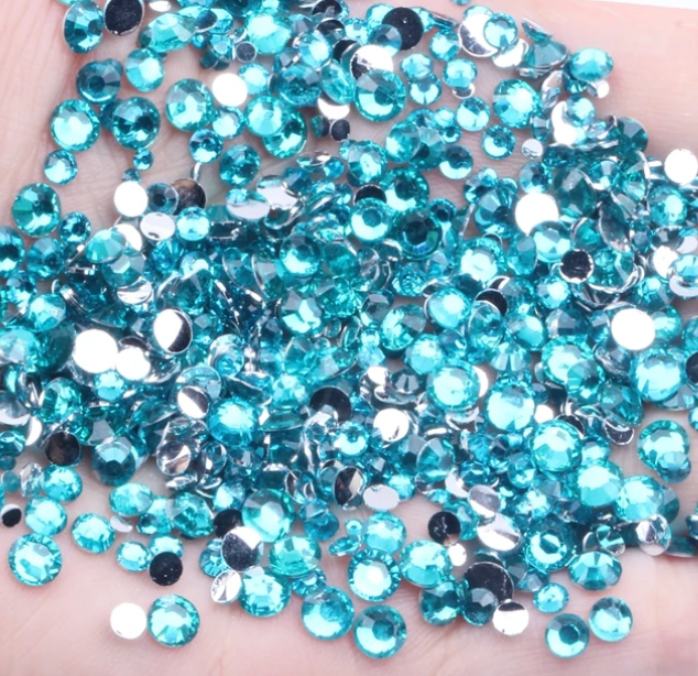 Aquamarine - Clear Silverback Rhinestones