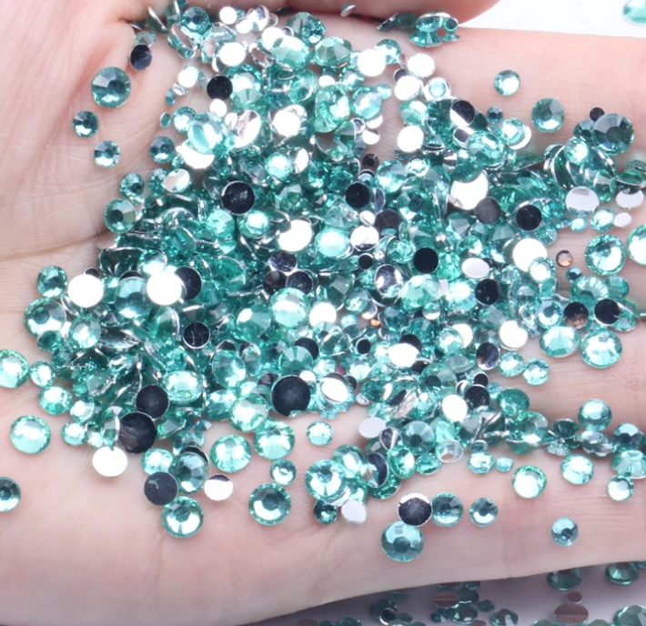 Sea Foam - Clear Silverback Rhinestones